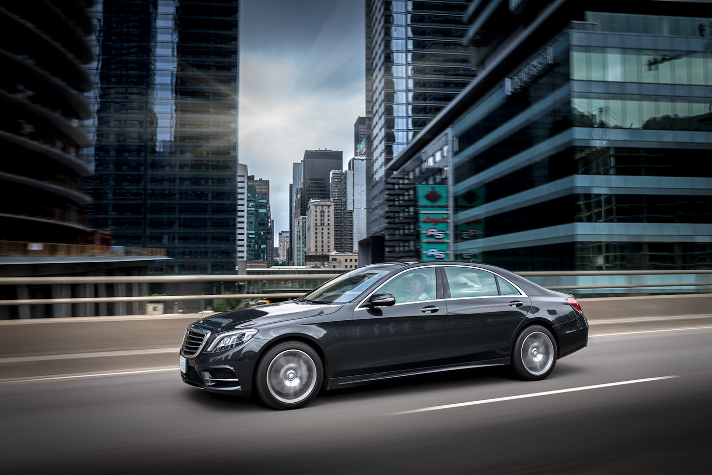 Executive Limo Service in Boston for Business Professionals